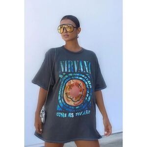 NWT Nirvana Smiley Face ‘Come As You Are’ Black / Gray Washed Tee Size S/M